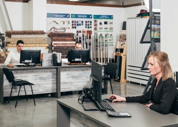 Шоурум компании СтройМаркет Тула 6